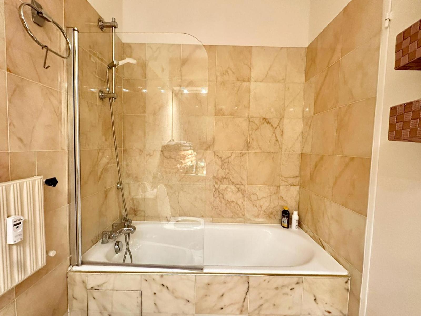 Appartement T3 De Standing Vue Mer Et Marina Mandelieu Exteriör bild