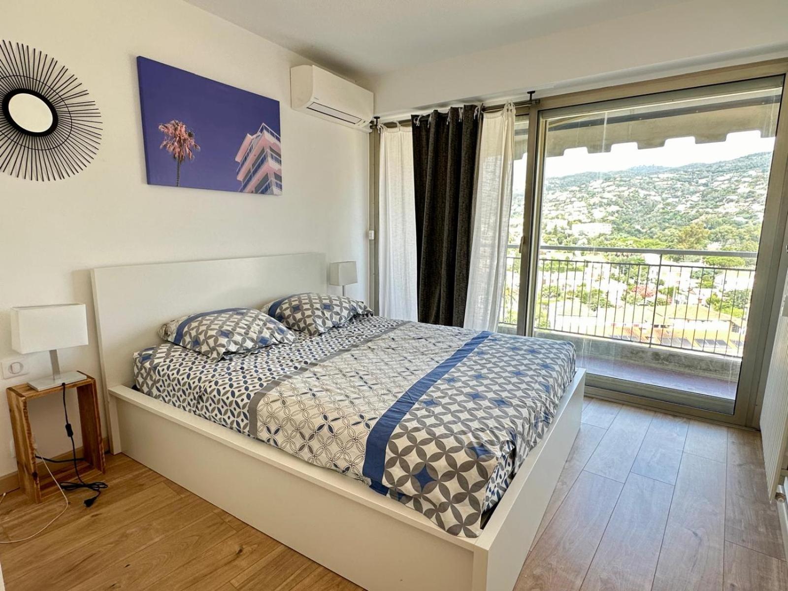 Appartement T3 De Standing Vue Mer Et Marina Mandelieu Exteriör bild
